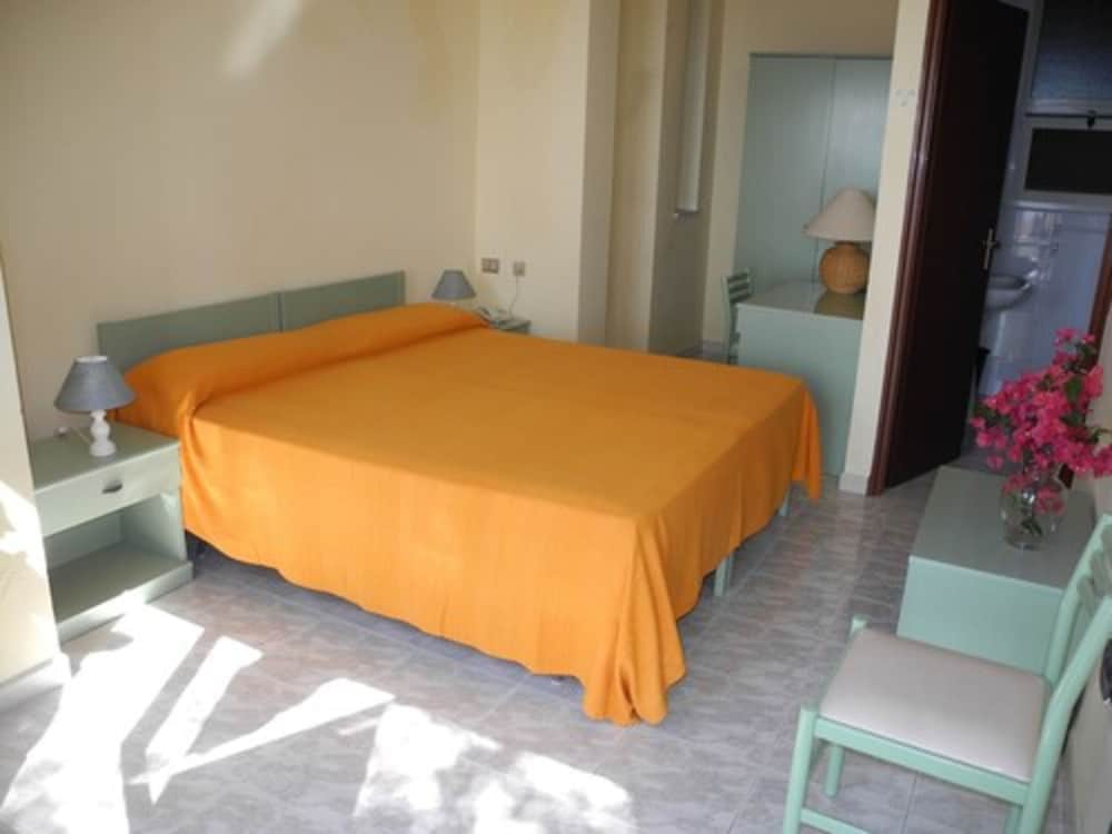Quadruple Room photo 1