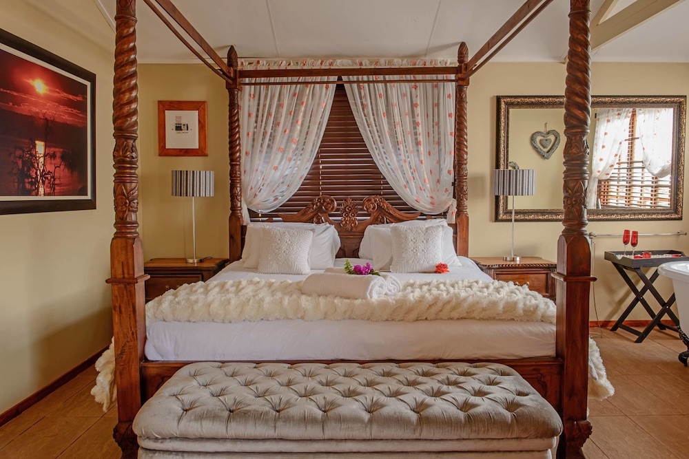 Honeymoon Suite photo 1