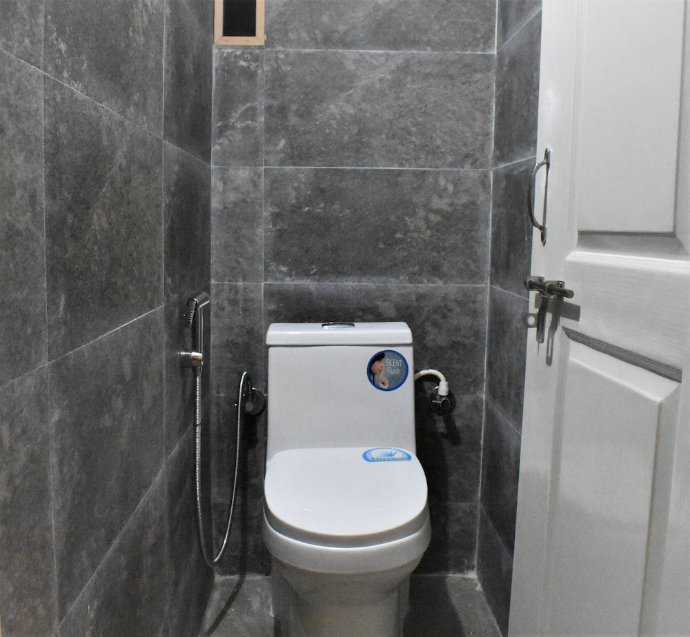 Panoramic Penthouse, 2 Bedrooms, Refrigerator & Microwave, Garden View photo 3