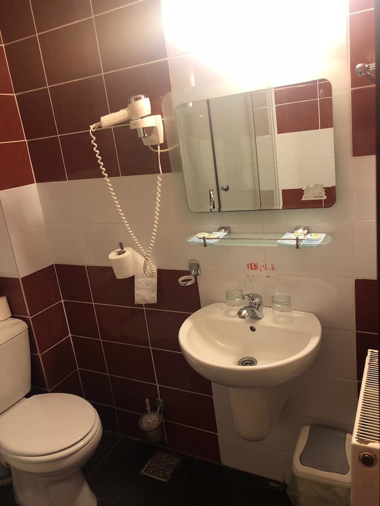 Apartment, Shared Bathroom photo 3