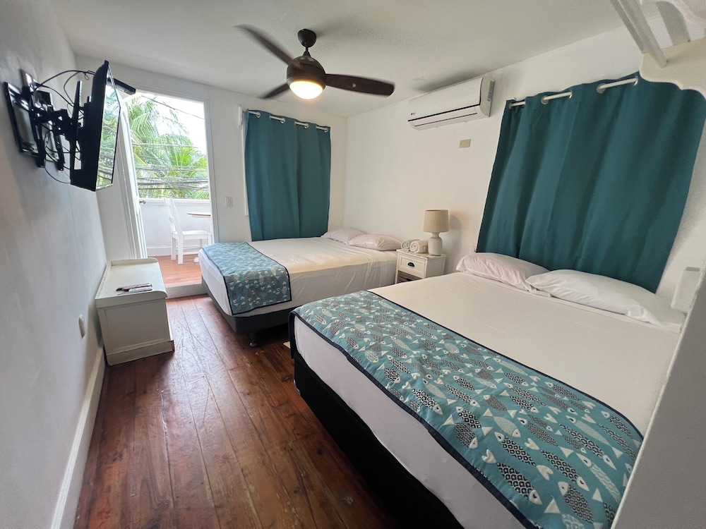 Comfort Room, 2 Double Beds, Air conditioning, Bay View