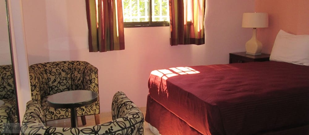 Family Room, 2 Queen Beds photo 2