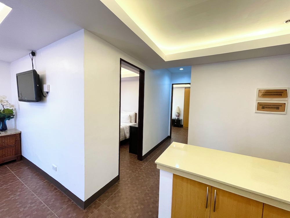 Suite - Photo 6