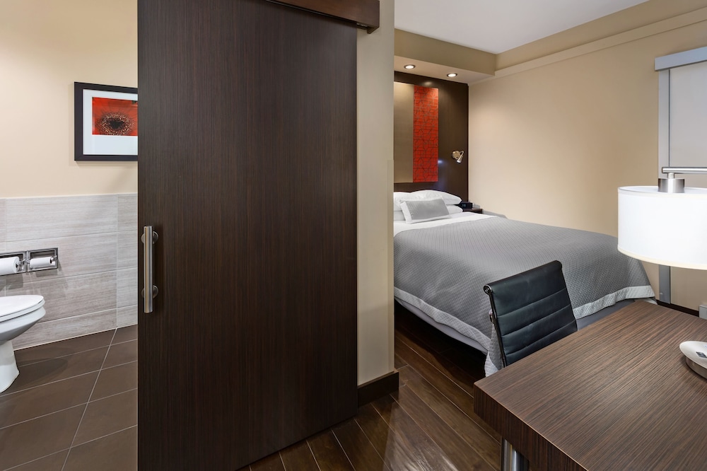Room, 1 Queen Bed (eco-ficient)