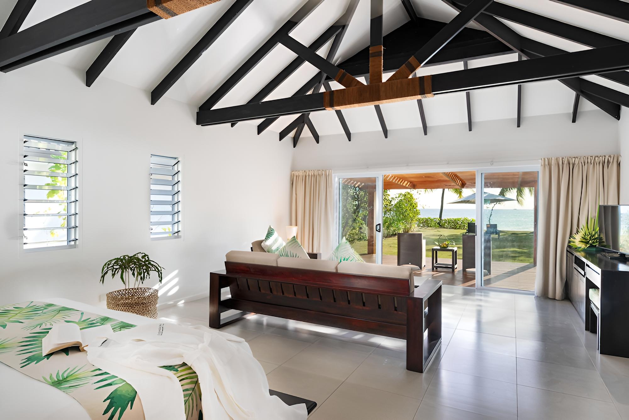 Bungalow, Beachfront