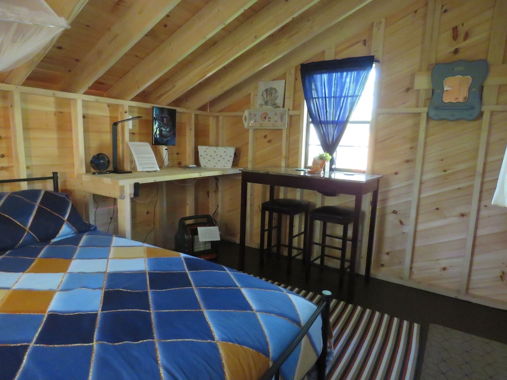 Basic Cabin, Garden View photo 1