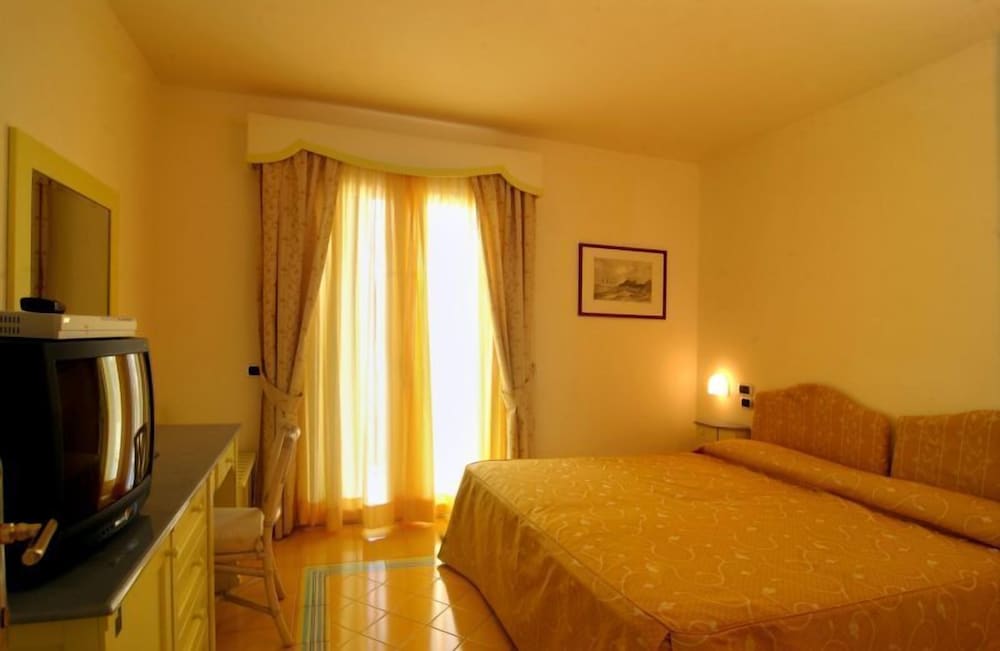 Double Room, Balcony - Photo 1
