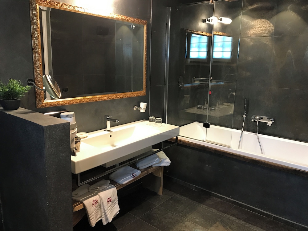 Superior Triple Room photo 2