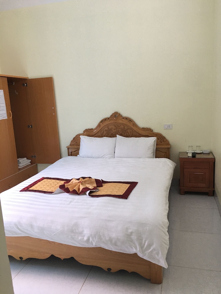 Double Room - Photo 9