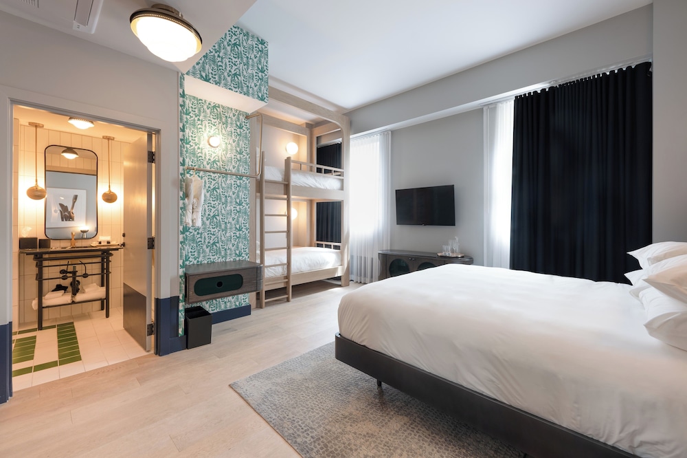 Suite, Multiple Beds (Studio Suite Bunk)