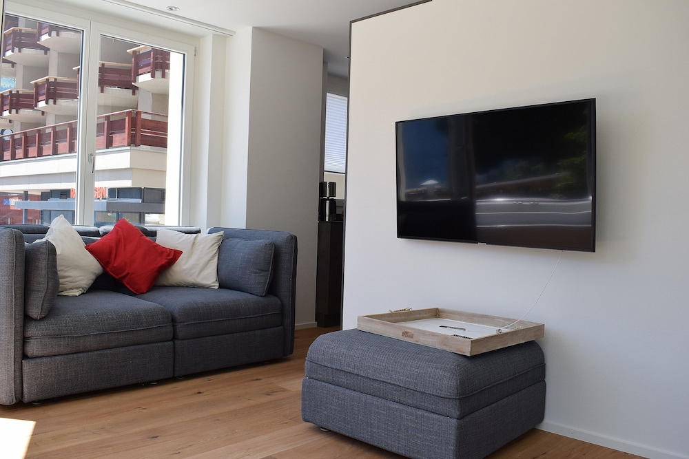 Apartment photo 2