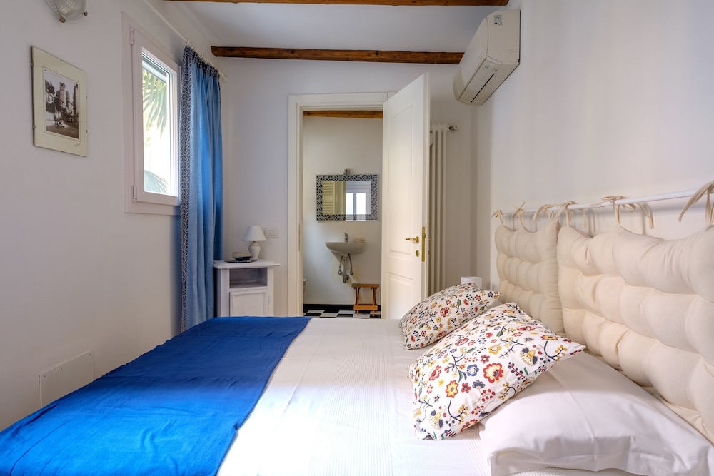 Apartment, 2 Bedrooms, Ground Floor photo 3
