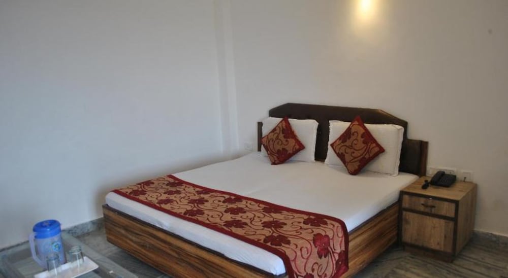 Superior Triple Room, City View