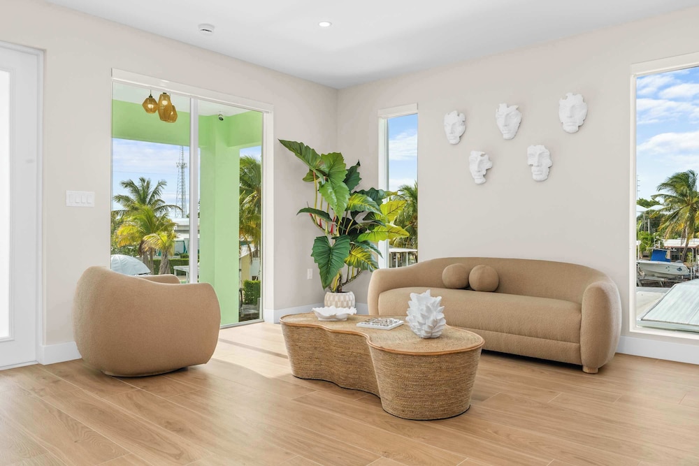 Villa photo 2