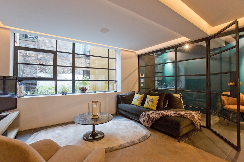 Luxury Apartment, 2 Bedrooms photo 2