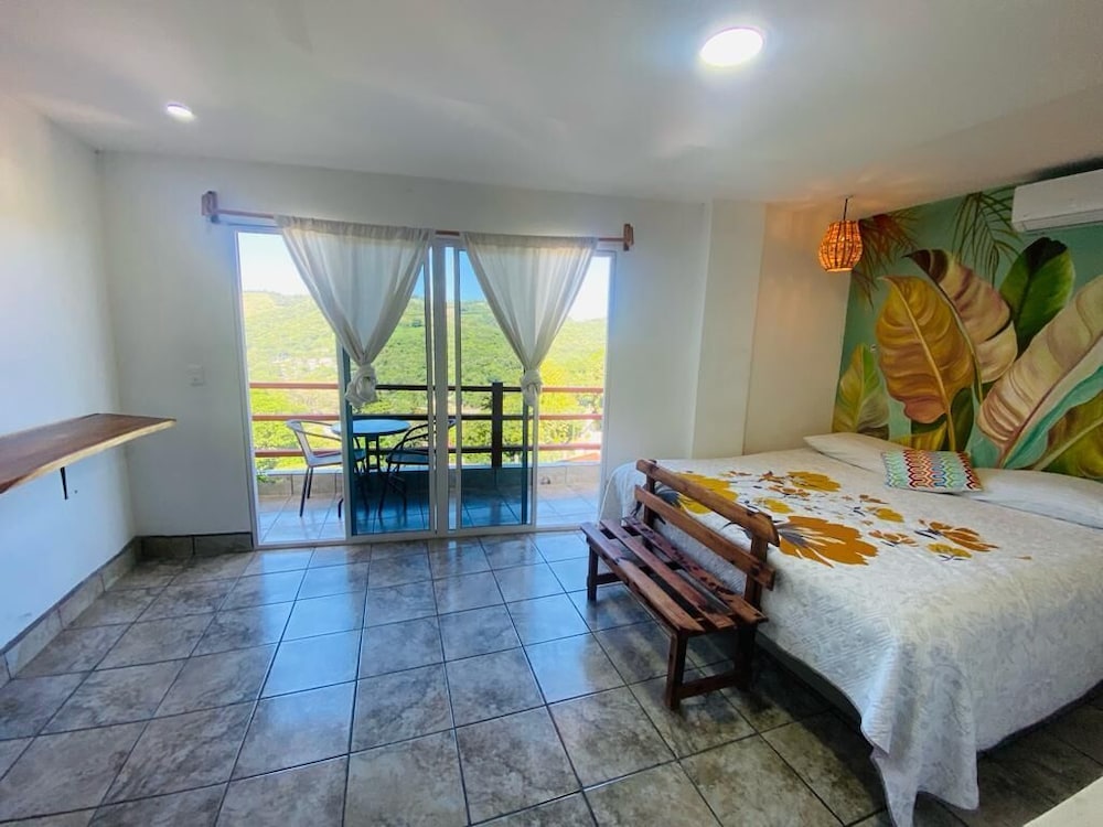 Panoramic Room