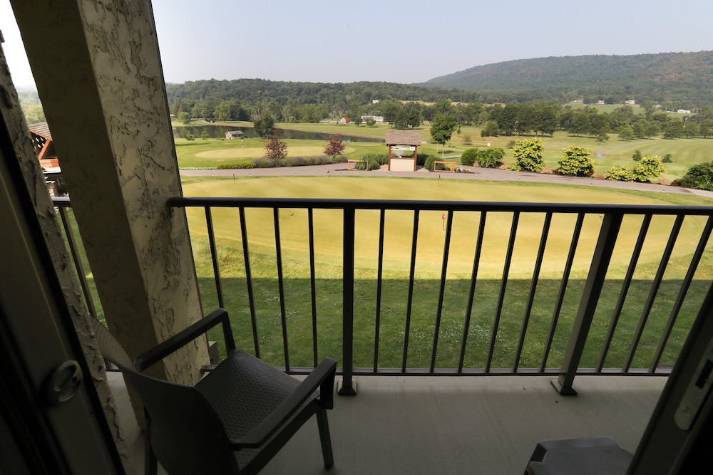 Double Room, 2 Double Beds, Golf View (Fairway) - Photo 3