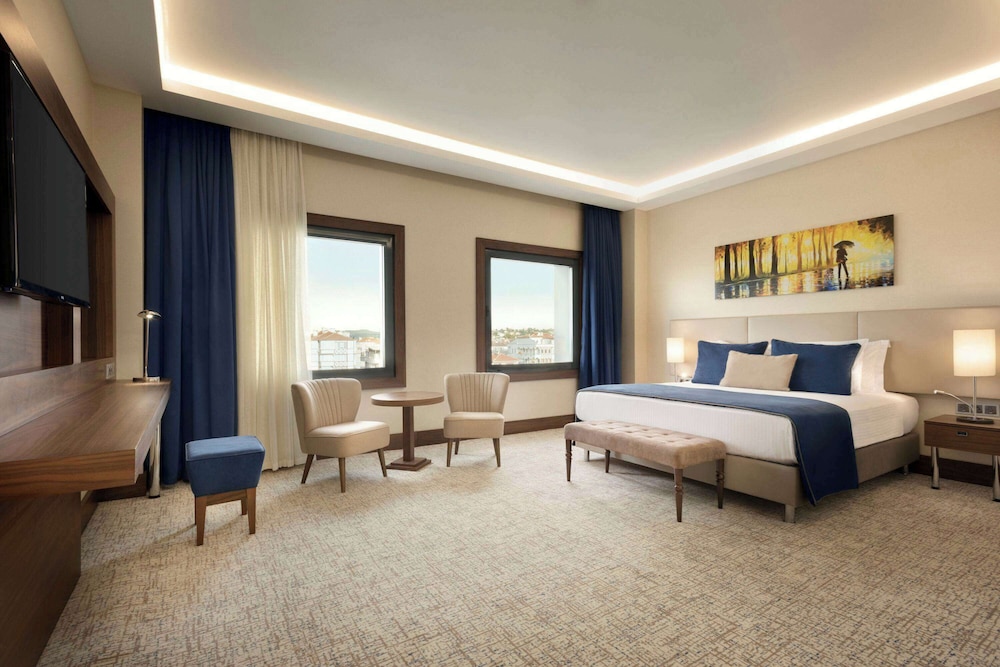 Deluxe Room, 1 King Bed, Non Smoking