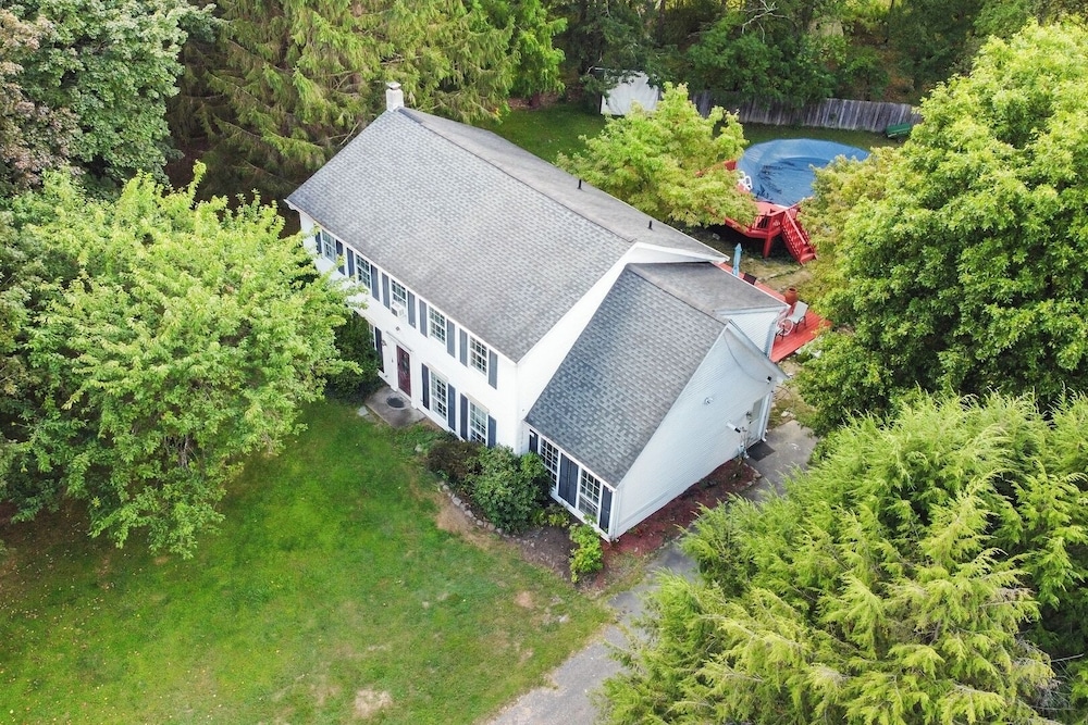House (4 Bedrooms)