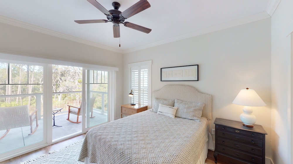 Townhome, 3 Bedrooms photo 1