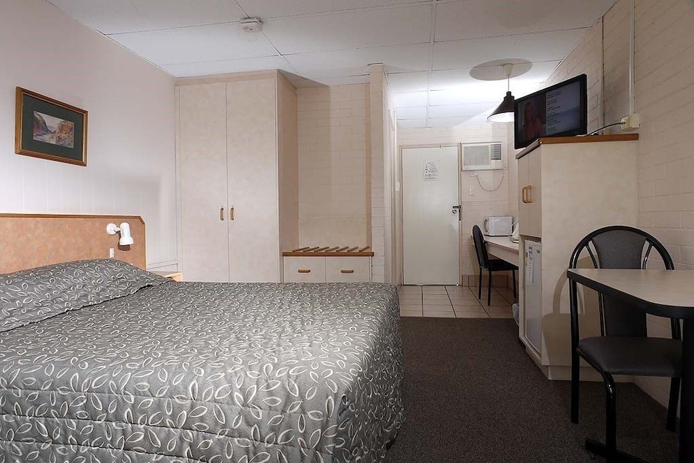 Standard Room photo 2