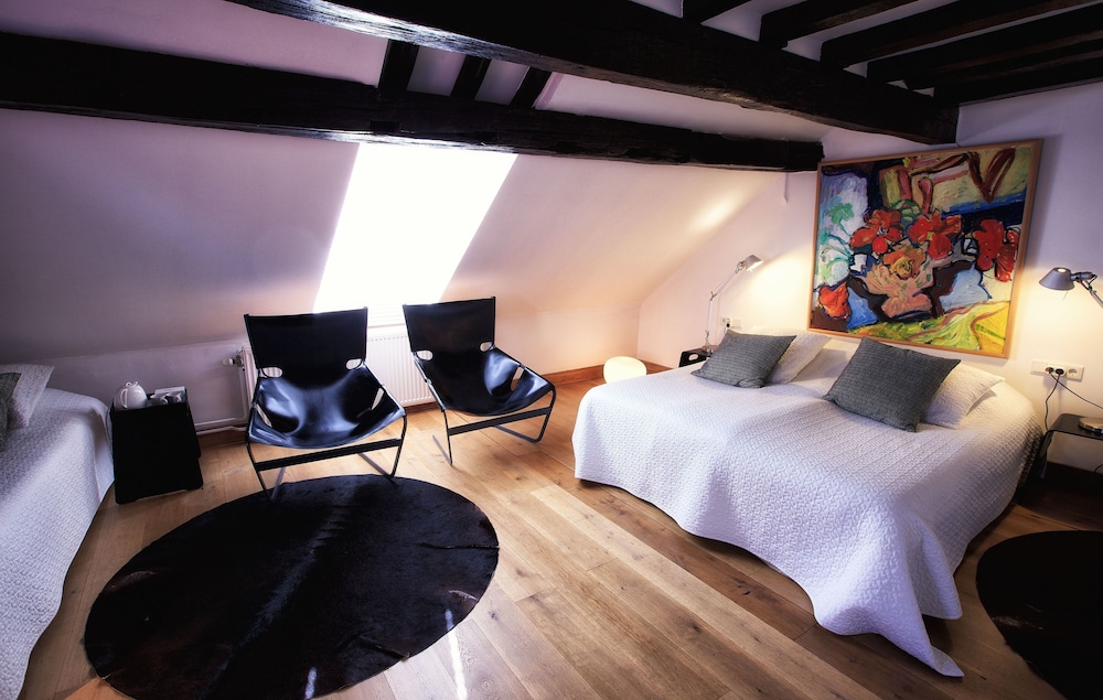 Comfort Triple Room, Bathtub photo 1