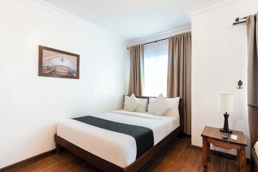 Standard Room - Photo 1