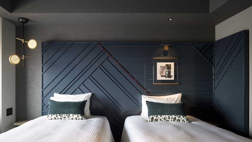 Superior Twin Room, 2 Twin Beds (with Washing Machine) - Photo 10