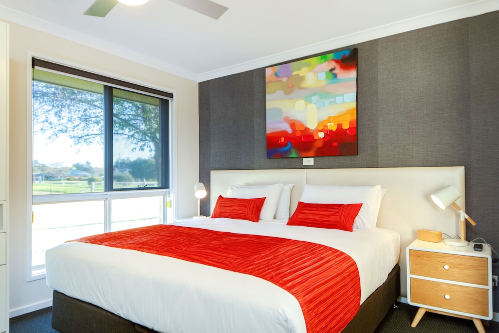 Luxury Apartment, 2 Bedrooms, Accessible, 2 Bathrooms photo 2