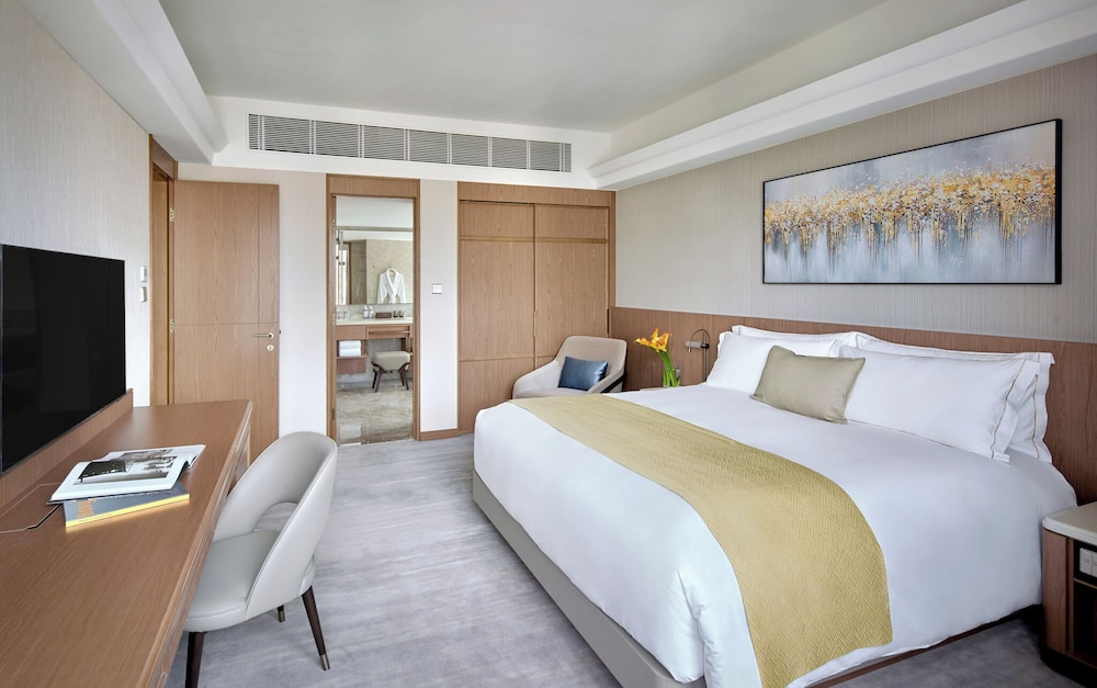 Executive Panoramic Suite