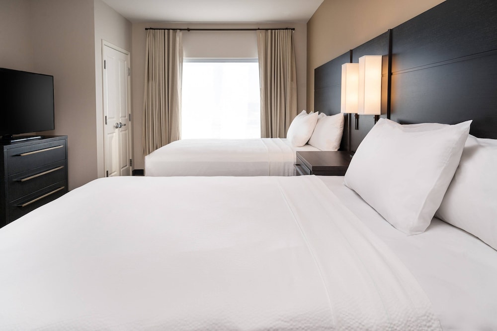 Suite, Multiple Beds - Photo 10