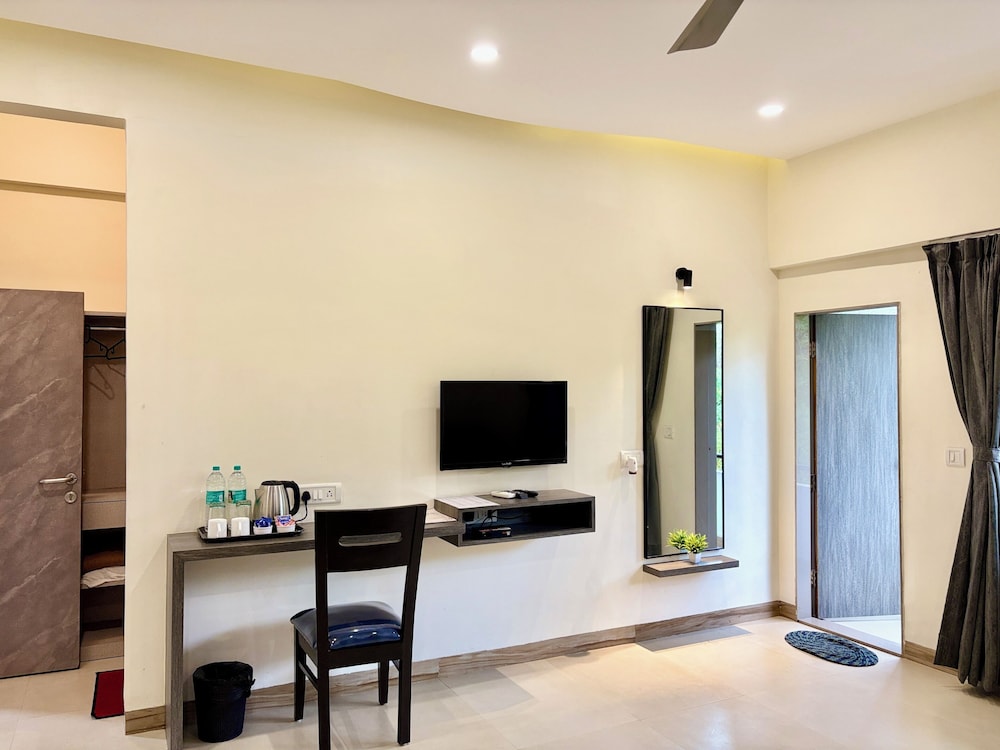 Double Room - Photo 2