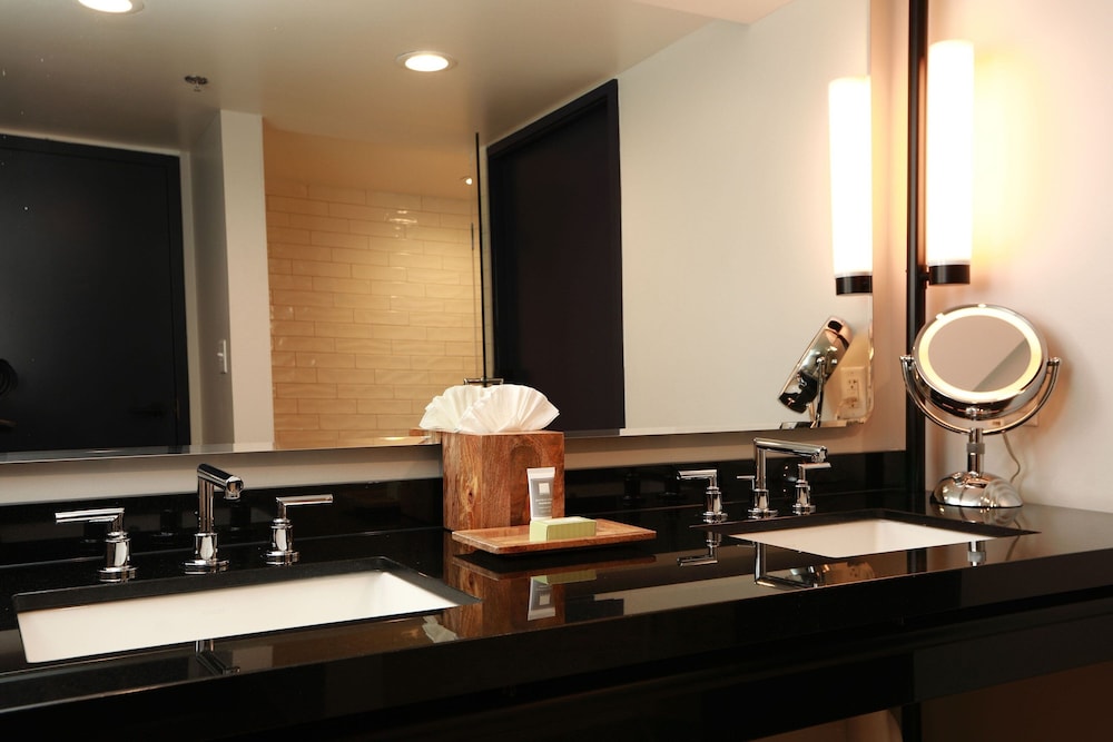 Suite, 1 Bedroom, City View photo 3