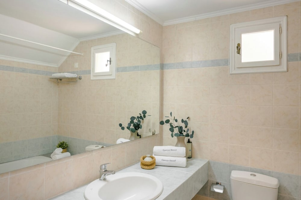 Double or Twin Room, Garden View - Photo 9