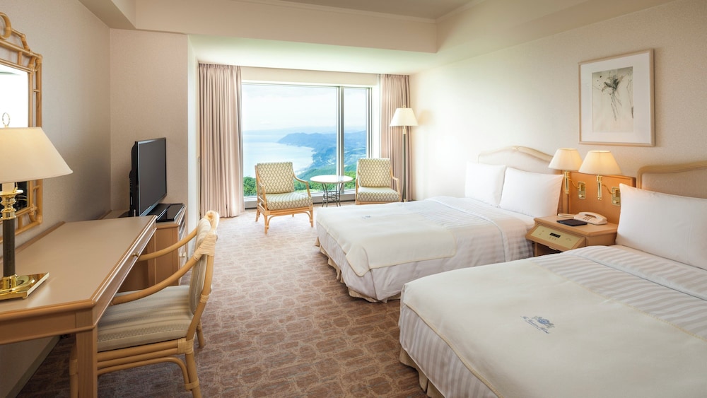 Premium Room, 2 Twin Beds (Sea Side) - Photo 1