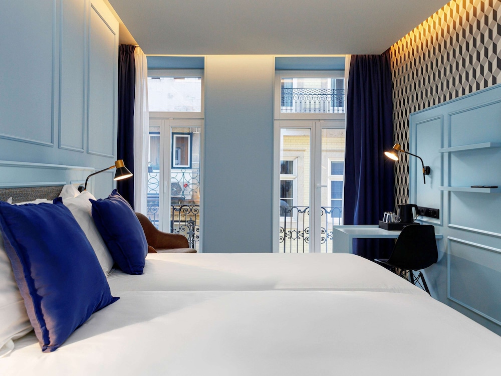 Classic Twin Room, Multiple Beds, Connecting Rooms - Photo 1