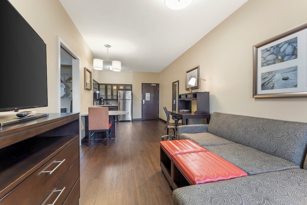 Suite, 1 Bedroom, Accessible (Mobility Roll-In Shower)
