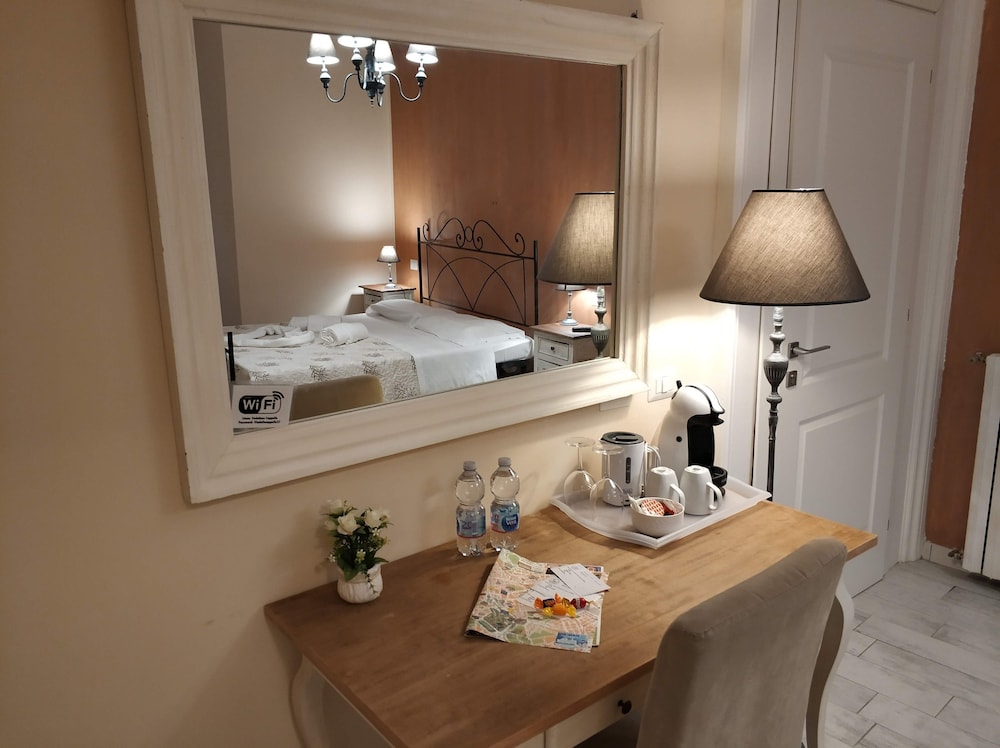 Double Room (6) photo 1
