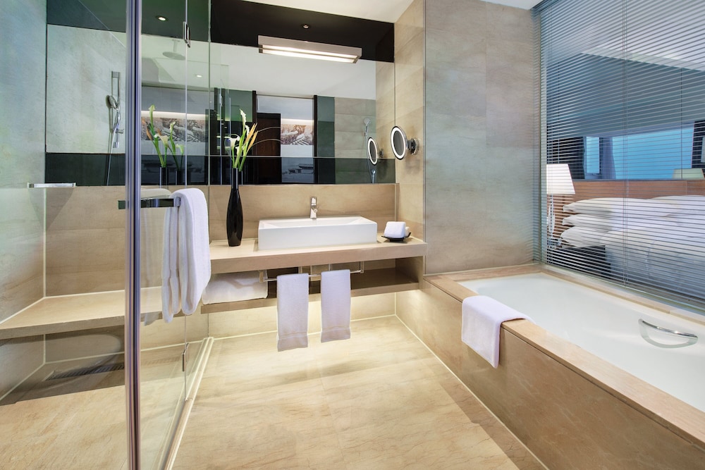 Premium Room - Photo 8
