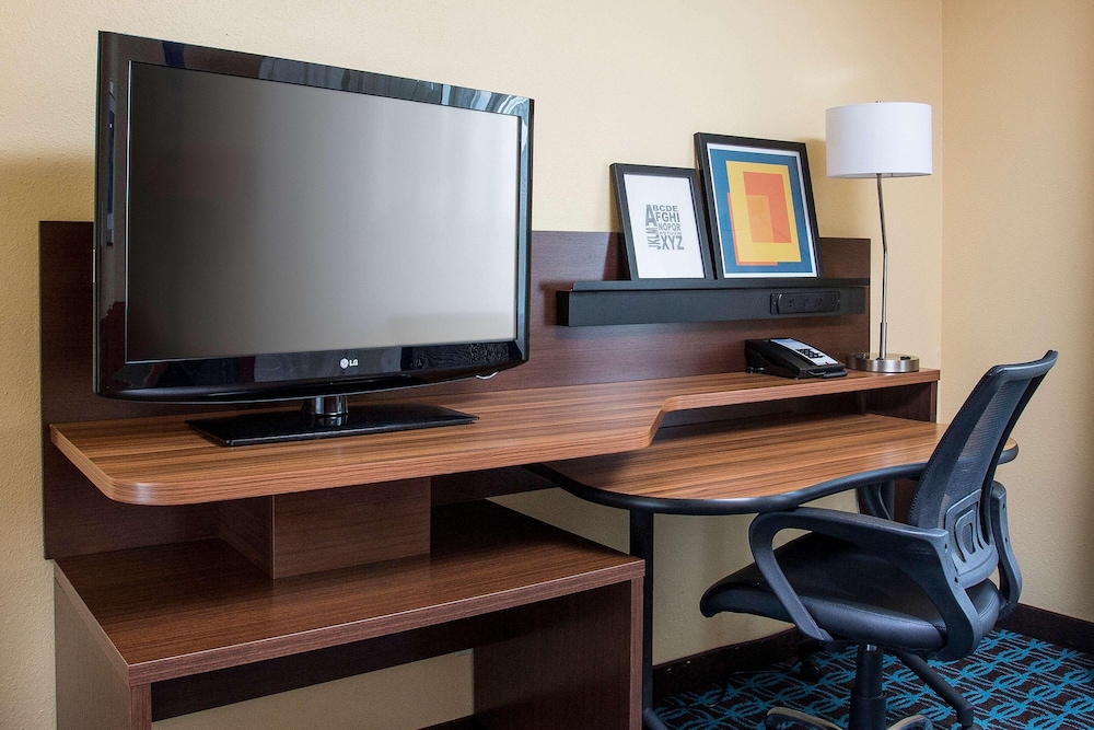 Executive Suite, 1 King Bed with Sofa bed (Mobility/Hearing Accessible, Tub) photo 2