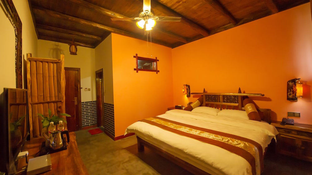 Balcony King Room With Ricepaddy View photo 2