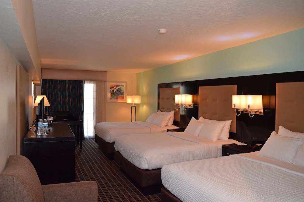 Room, Multiple Beds, Non Smoking photo 1