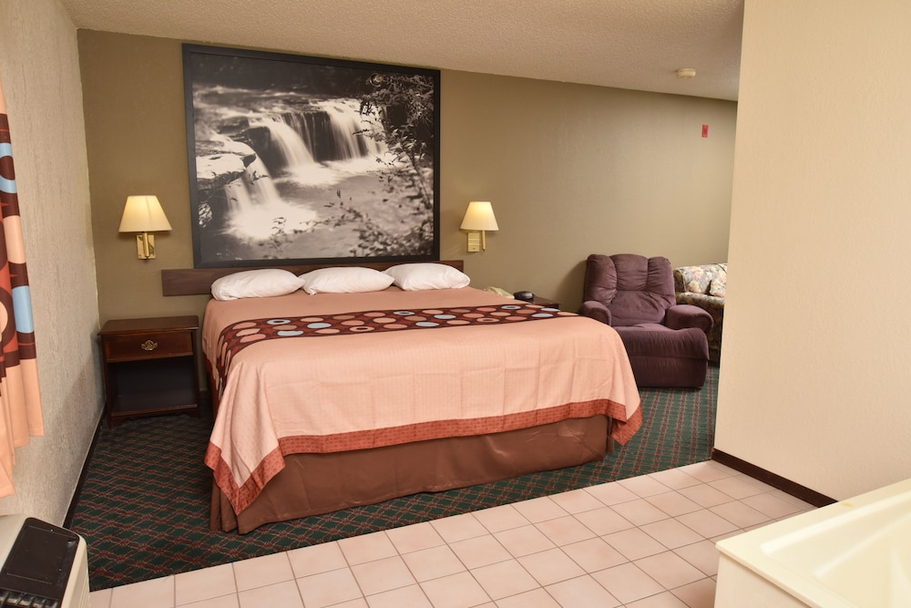 Suite, 1 King Bed, Non Smoking