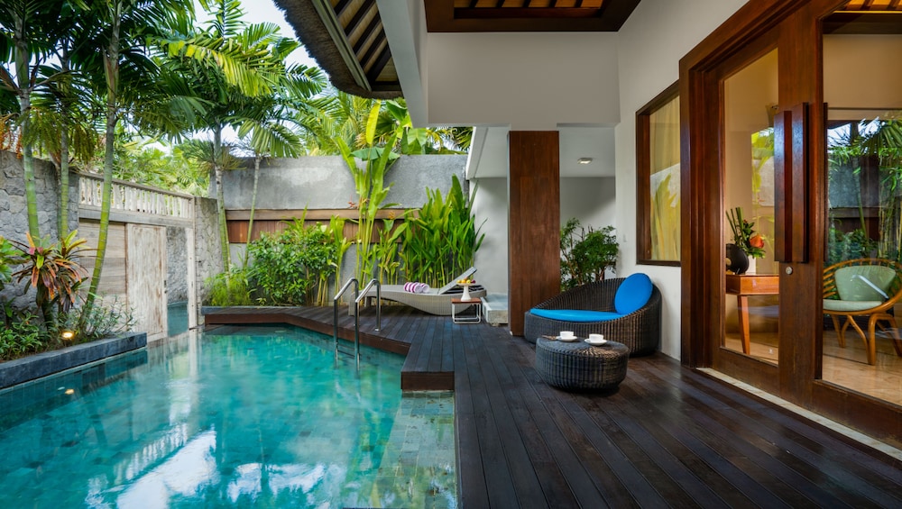One Bedroom Villa thumbnail 6