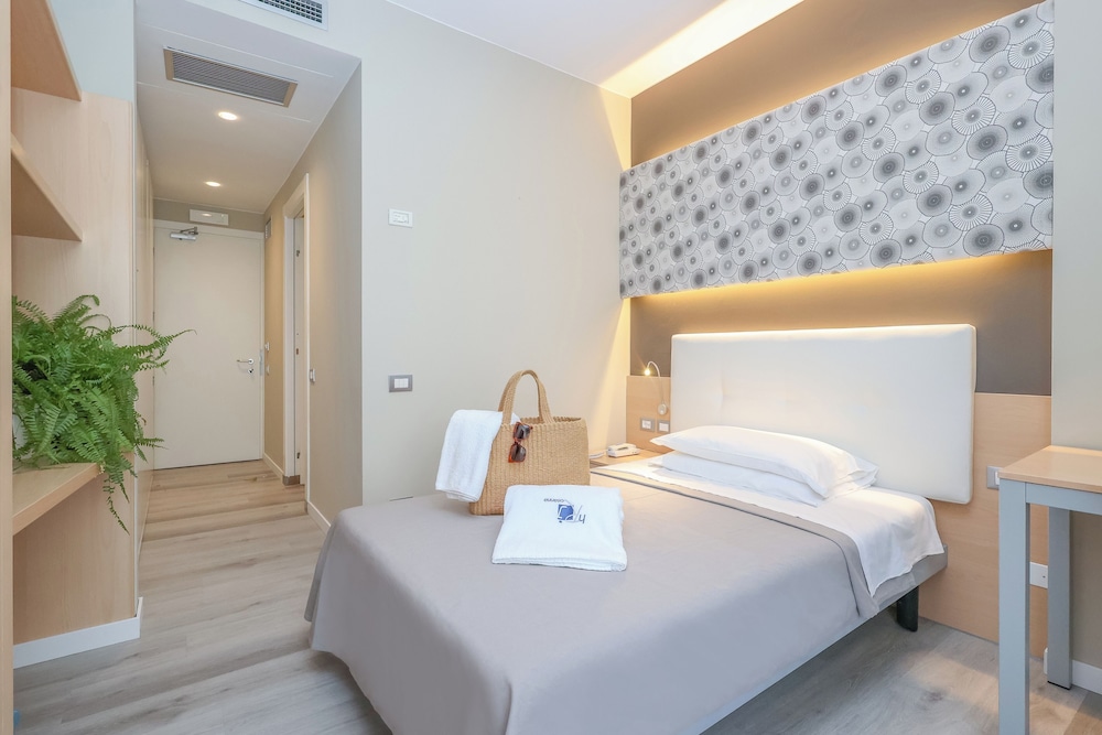 Economy Double or Twin Room - Photo 1