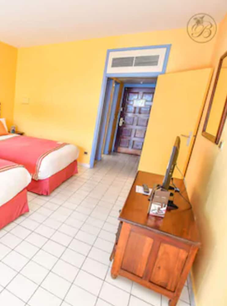 Twin Room Privilege, Sea View - Photo 1