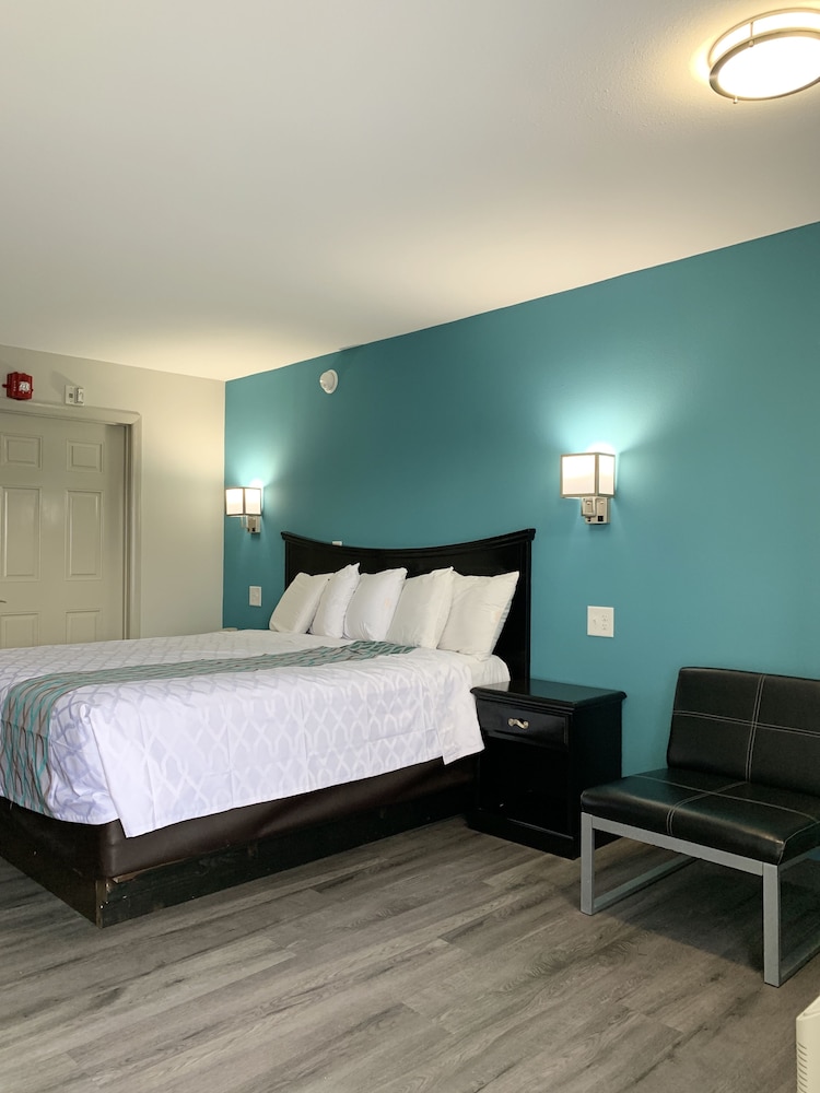 Room, 1 Queen Bed - Photo 3