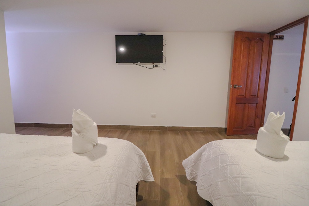 Standard Quadruple Room, 1 Bedroom - Photo 2