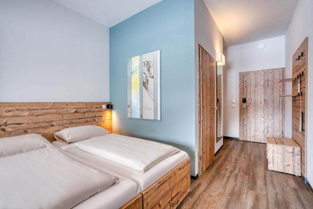 Panoramic Double or Twin Room, Balcony, Mountain View photo 3