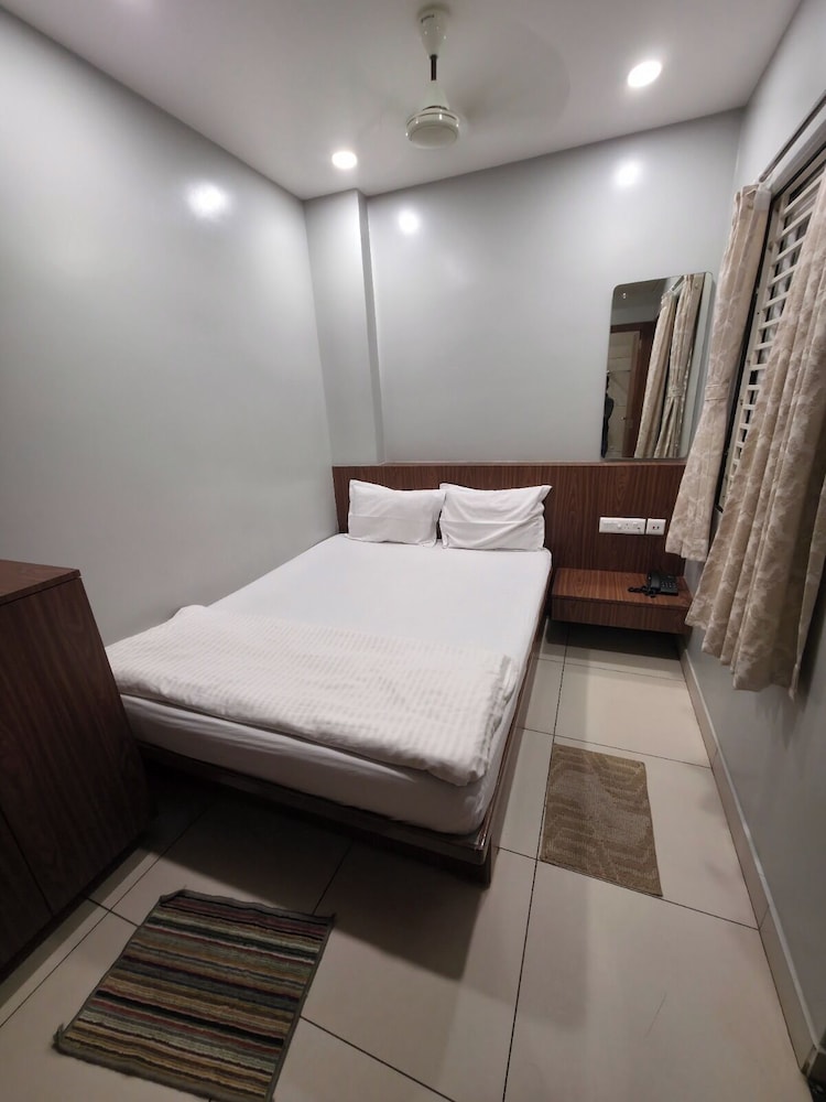 Basic Single Room, 1 Bedroom photo 1